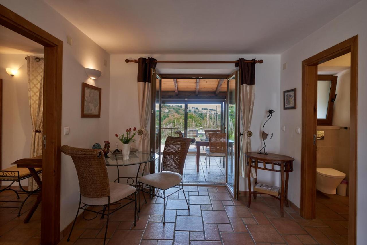 Quinta Do Bom Vento Guest House Obidos Bagian luar foto
