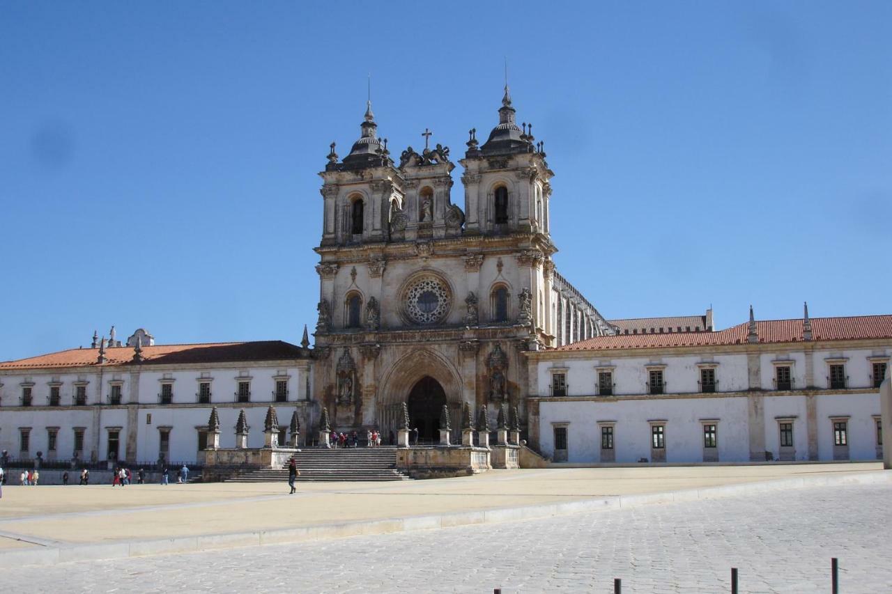 Quinta Do Bom Vento Guest House Obidos Bagian luar foto